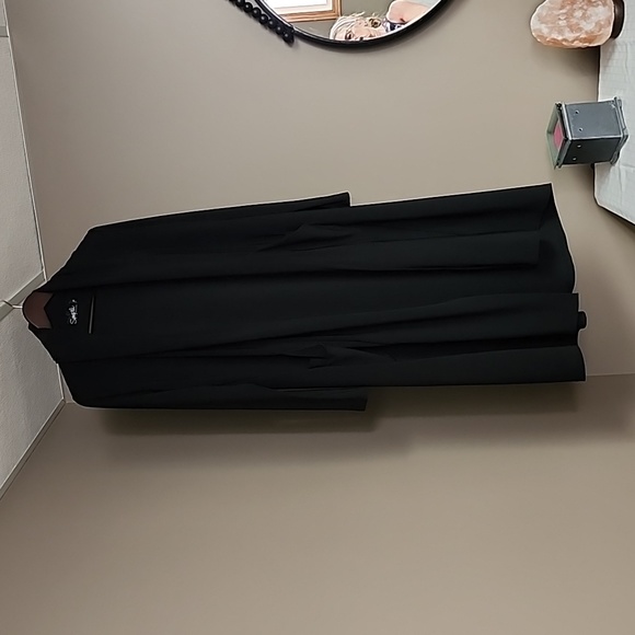 Sympli - Black long draping sweater. - Picture 10 of 11